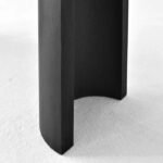 ⁦طاولة كونسول بيضاوية بتصميم أرجل مقوسة قابل للتعديل⁩ - الصورة ⁦3⁩